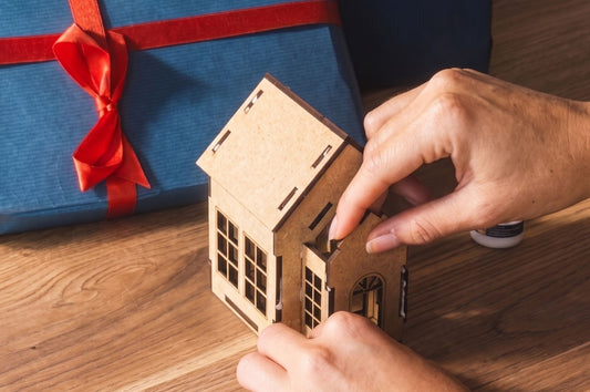 DIY Bastelset Holz-Weihnachtshaus - Modell 6