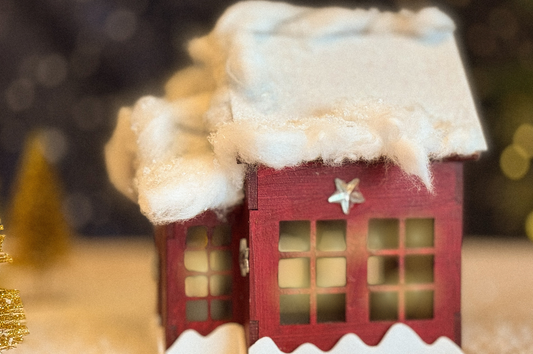 Bastelset Holz-Weihnachtshaus in Bordeauxrot