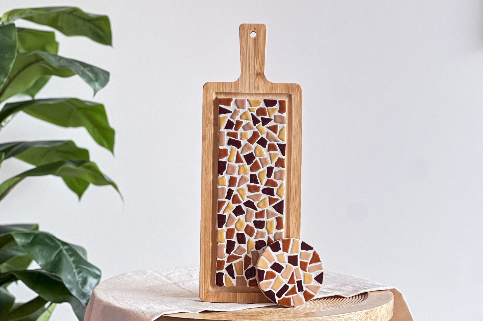 Mosaik Snackbrett mit Untersetzer braun