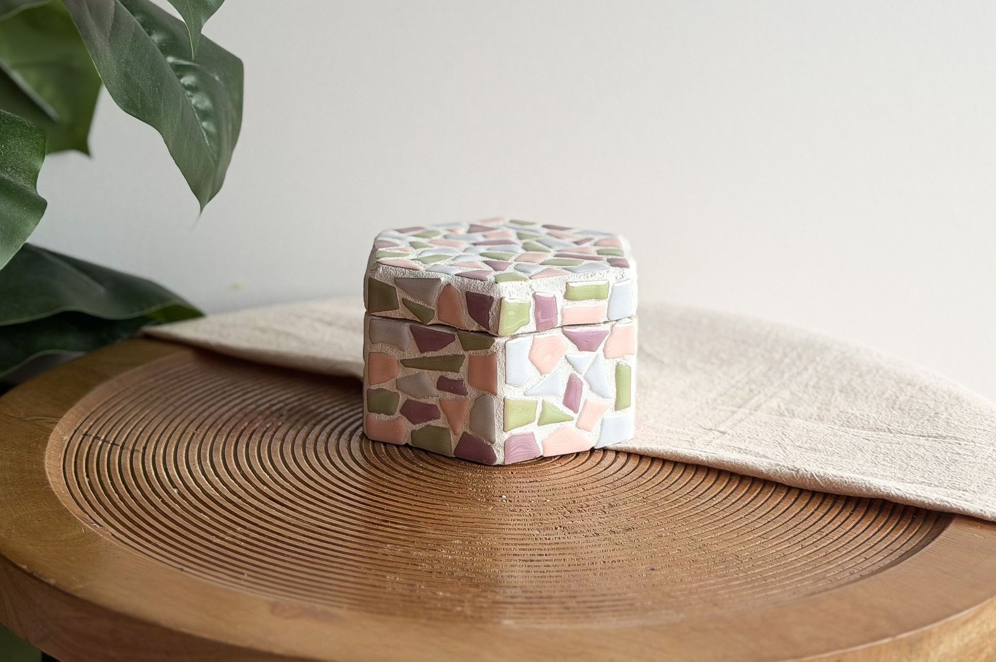 Pastellfarbenes Schmuckkästchen herstellen