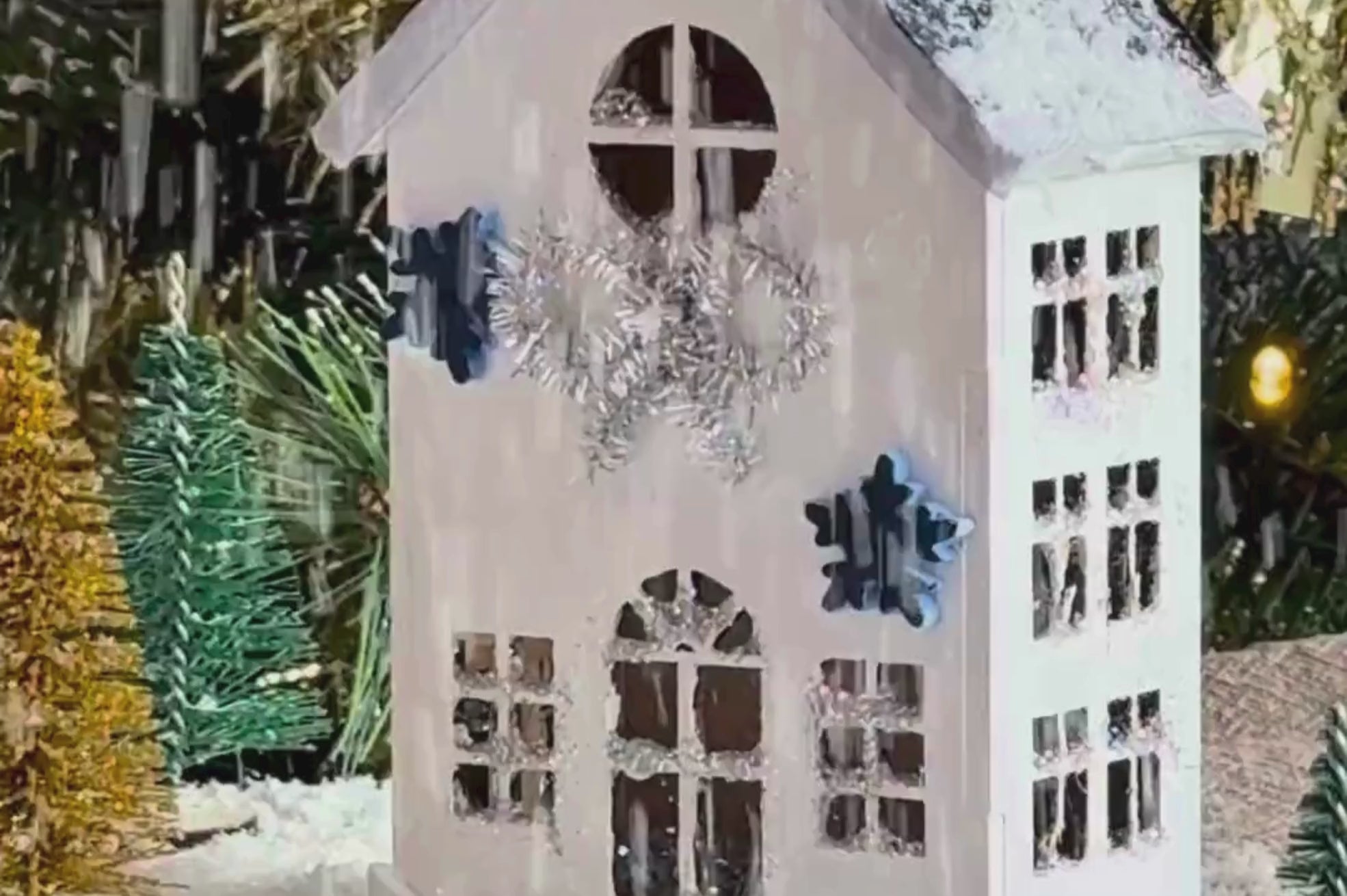 DIY-Set Holz-Weihnachtshaus Weiß